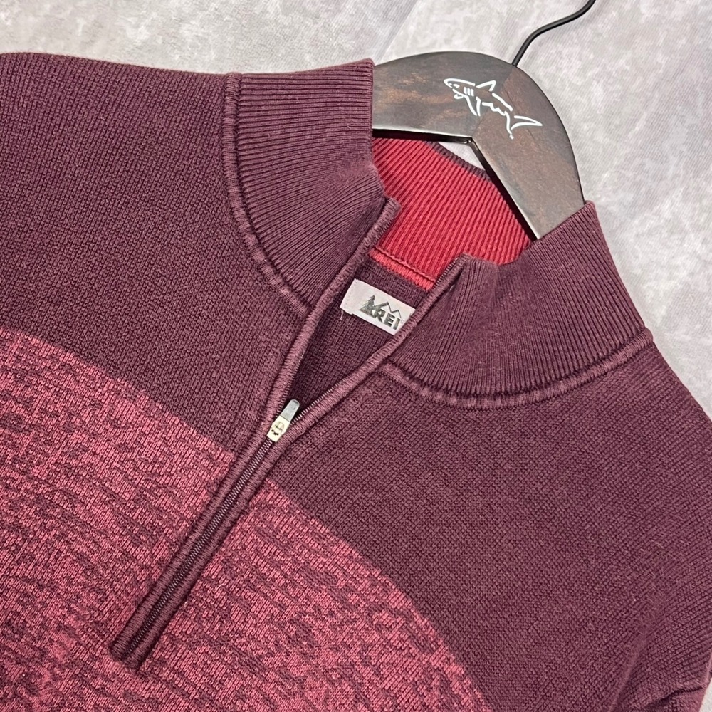 REI Quarter Zip Pullover Mens Large Burgundy Red Excellent Colorblock Sweater